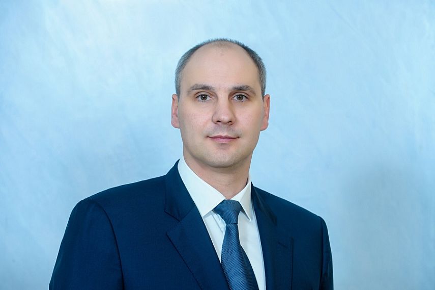 Губернатор Денис Паслер поздравил оренбуржцев с Днём защитника Отечества
