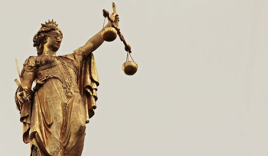 Житель Новотроицка ответил перед судом за свои слова в соцсетях 