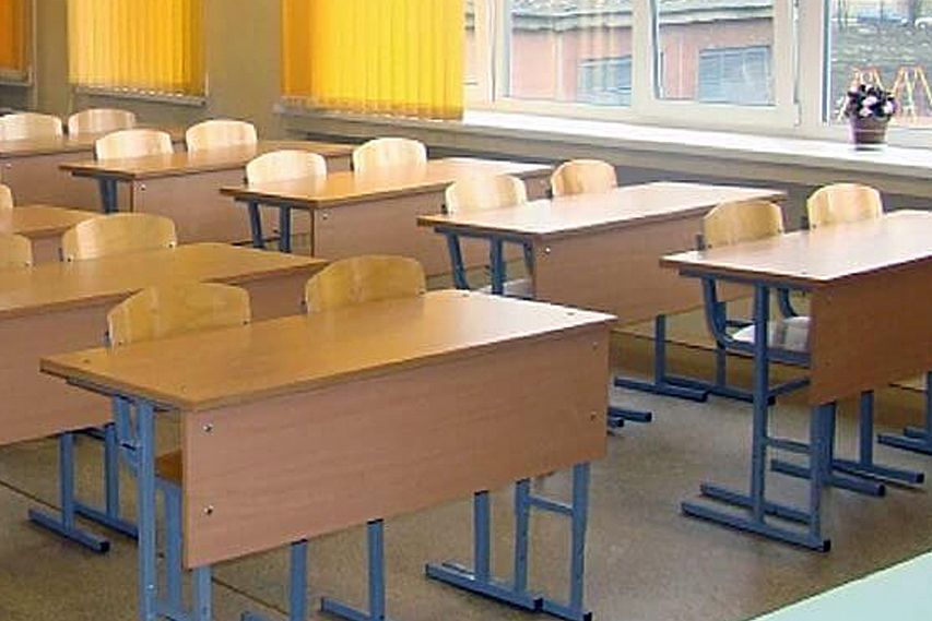 Школы Новотроицка все еще закрыты