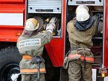 В Новотроицке при пожаре в многоэтажке спасли пять человек