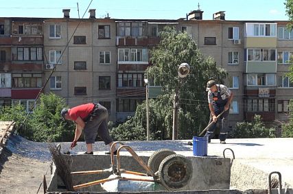 В Новотроицке починено более 70% протекающих крыш