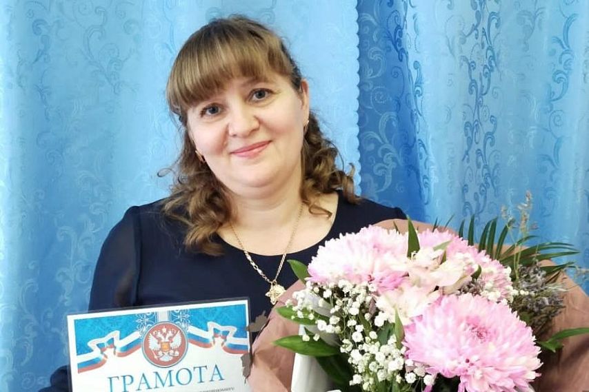 Новотройчанка стала победителем зонального этапа конкура профмастерства «Воспитатель года Оренбуржья»