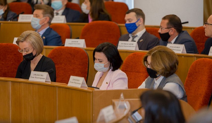 Депутаты Оренбуржья поддержали законопроект о введении QR-кодов