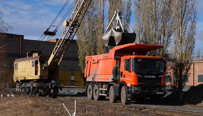 Новые самосвалы Scania приступили к работе на Уральской Стали.  