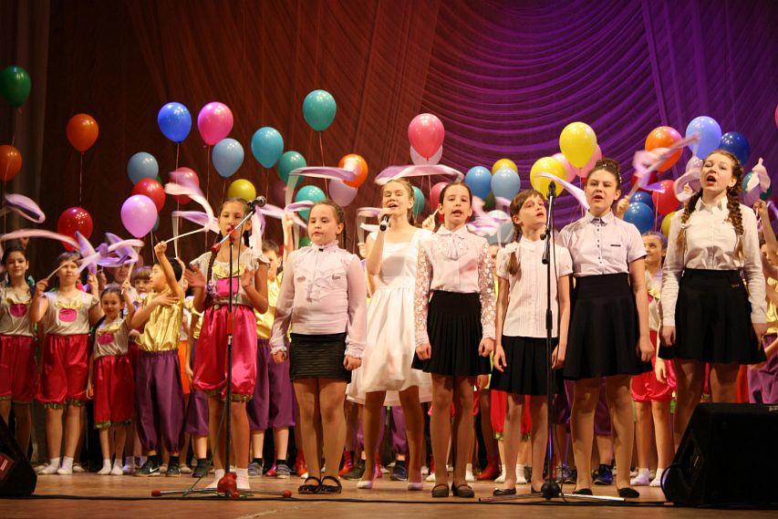 Гимназисты Новотроицка дали концерт 