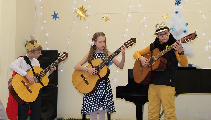 «Рождественские встречи» в детской музыкальной школе собрали друзей из четырех городов