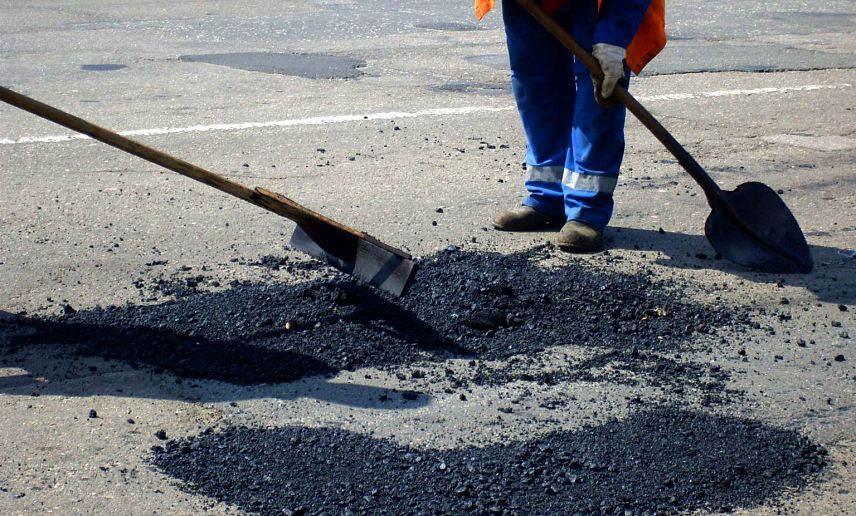 Дороги в Новотроицке отремонтируют за счет региональных субсидий и местного бюджета