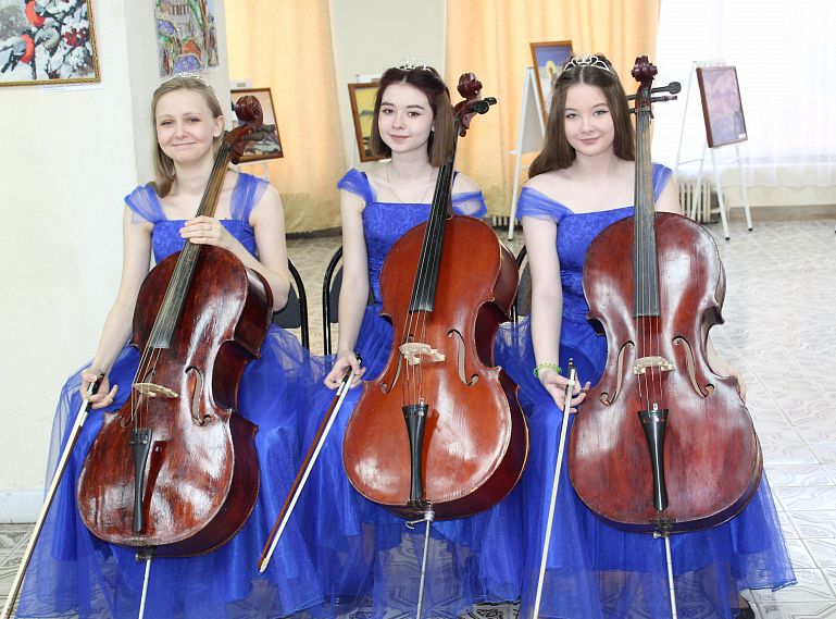 Волонтеры культуры Новотроицка организовали весенний концерт «Музыкальный калейдоскоп»