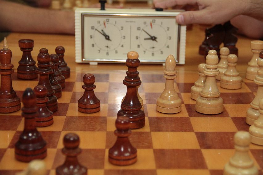 Новотроицкие шахматисты стали чемпионами областного первенства