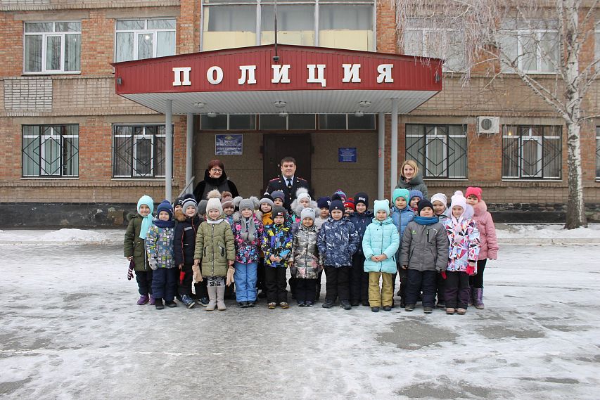 Что делали дети в полицейском участке Новотроицка? 
