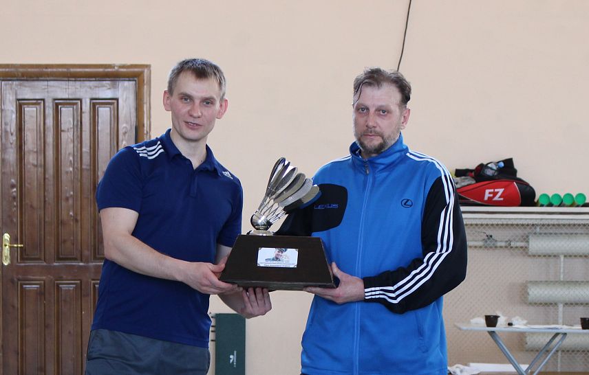 Металлурги Новотроицка вдохнули жизнь в турнир по бадмингтону памяти Ю.Гагарина