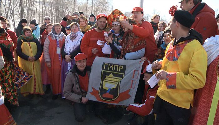 «Весенние НЕ посиделки». Профсоюз Уральской Стали отметил сразу три праздника