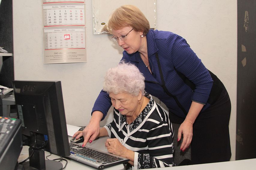 Для пенсионеров Уральской Стали откроется интерактивная гостиная