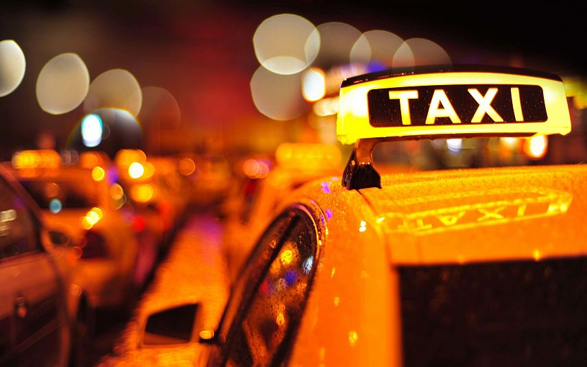 Как новотройчанам вернуть забытые в такси вещи?