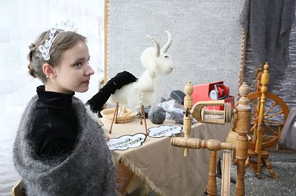 В Новотроицке создают виртуальное хранилище о культурном наследии страны — оренбургском пуховом платке