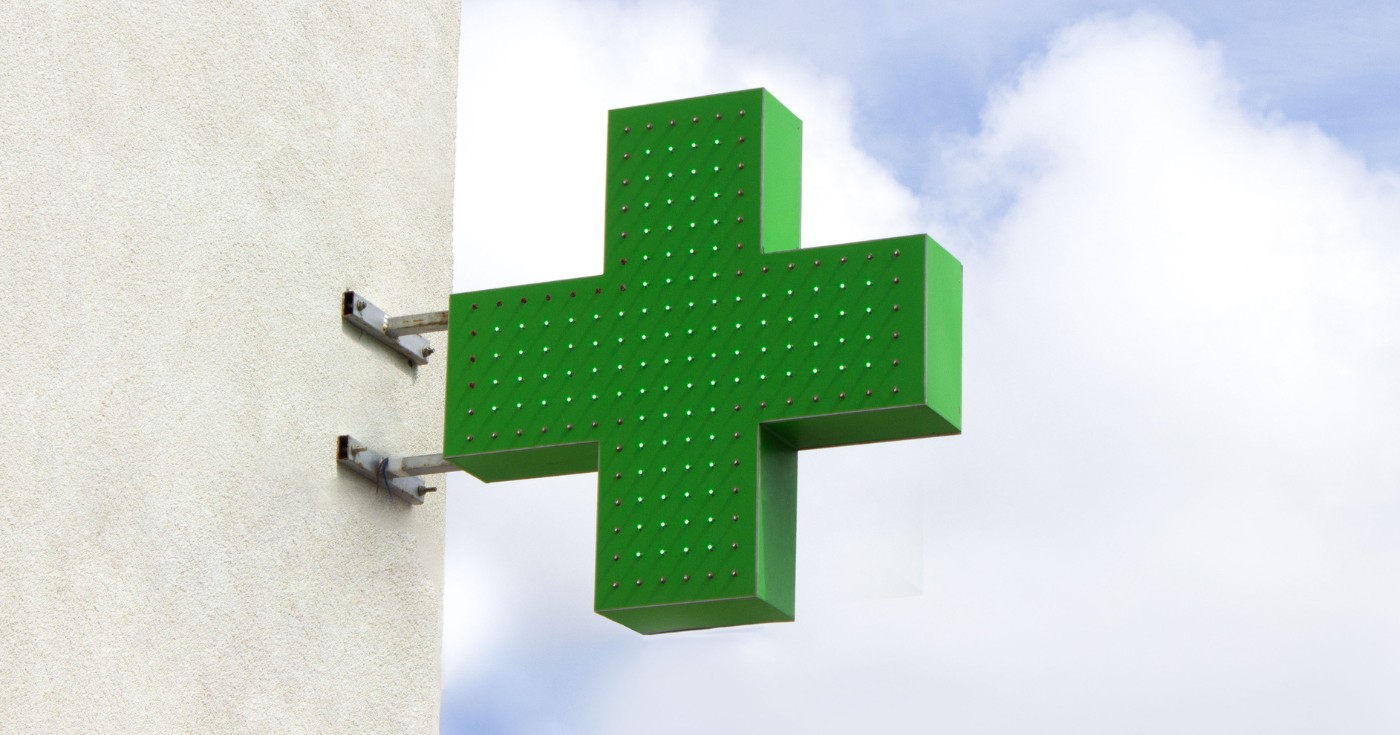 Аптека: дезодорант-стик в креме, оценённый на 100/100 в Yuka, обогащённый пробиотическими ферментами, борется с бактериями