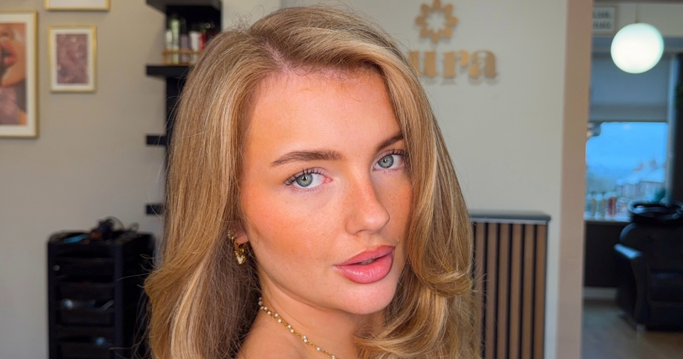 Я больше не пользуюсь тональным кремом: этот тонирующий гель выравнивает тон лица и фиксирует макияж на 12 часов