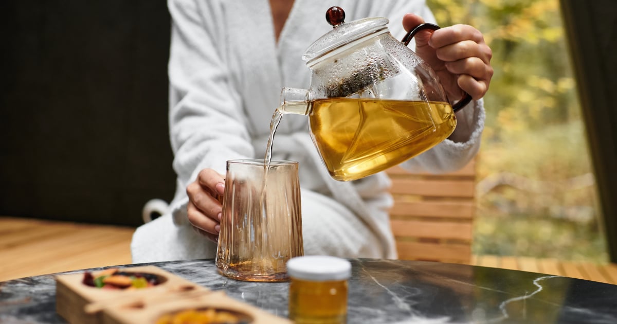 Я в форме с восьми утра: весенний энергетический травяной чай действительно заменяет кофе без усталости