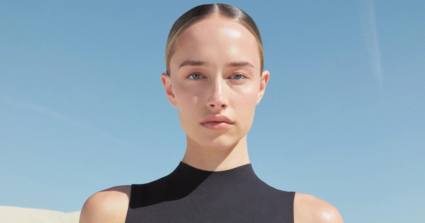 Формирующее белье H&M, которое заставляет SKIMS трепетать: стройнит любые фигуры, не сдавливая их